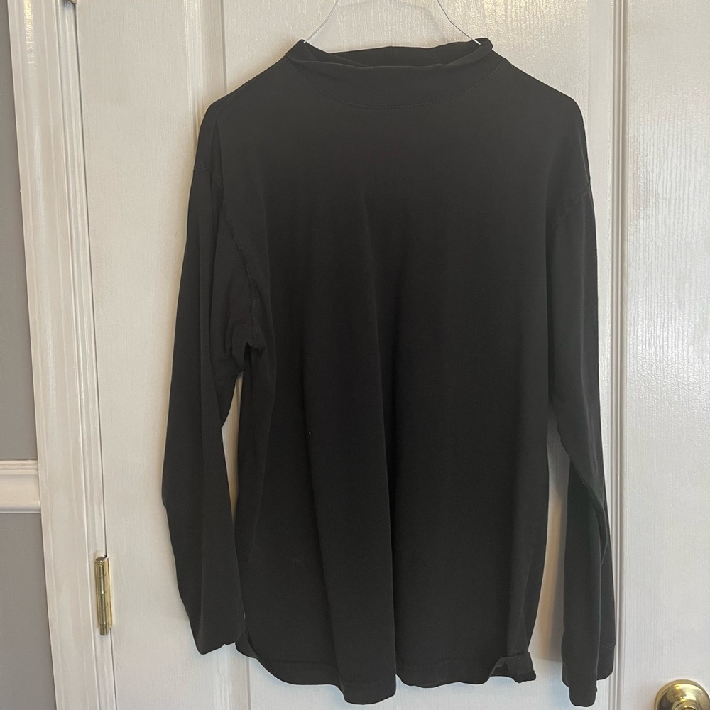 Thin black sweater